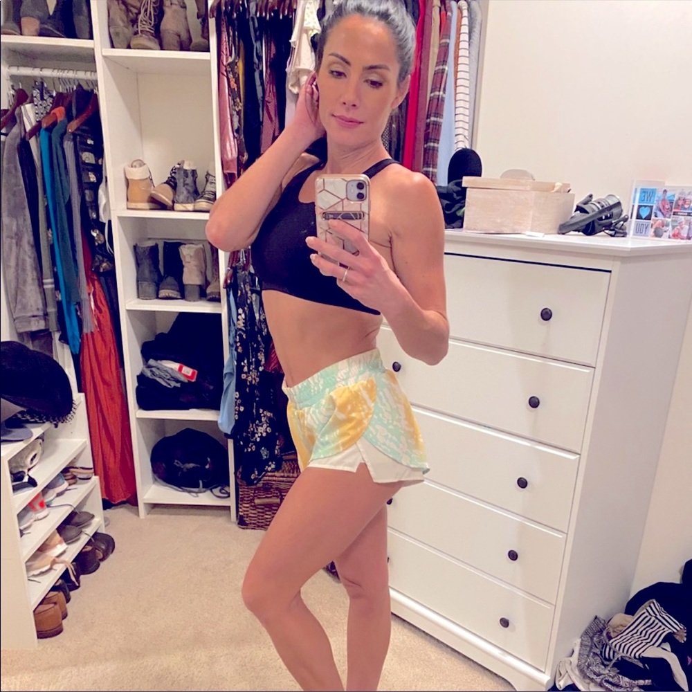 Like New Fabletics Shorts W/Built In Liner - image 4